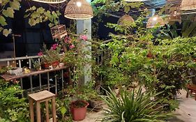 Alley Homestay